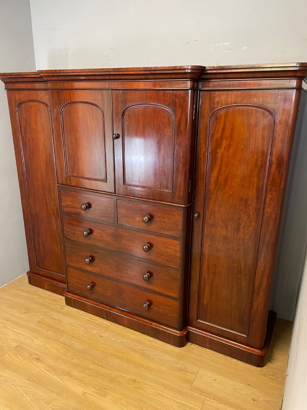 C19TH Country House flame mahogany breakfront wardrobe  View XII