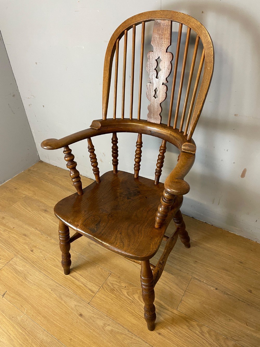 C19TH ash and elm pad arm Windsor kitchen chair 