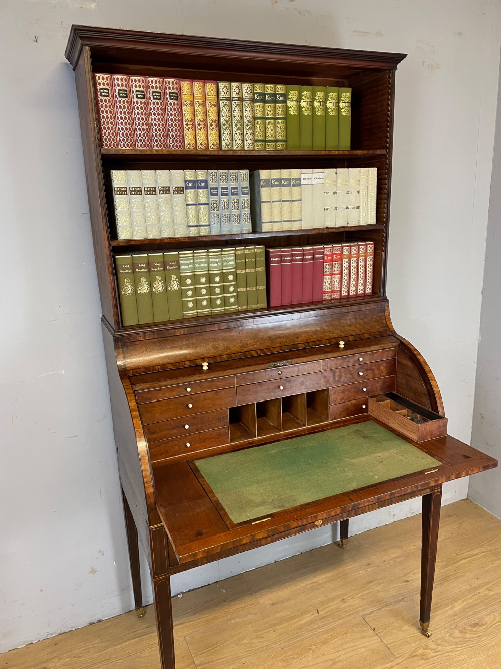 Regency plum pudding mahogany cylinder bureau circa 1810 View V