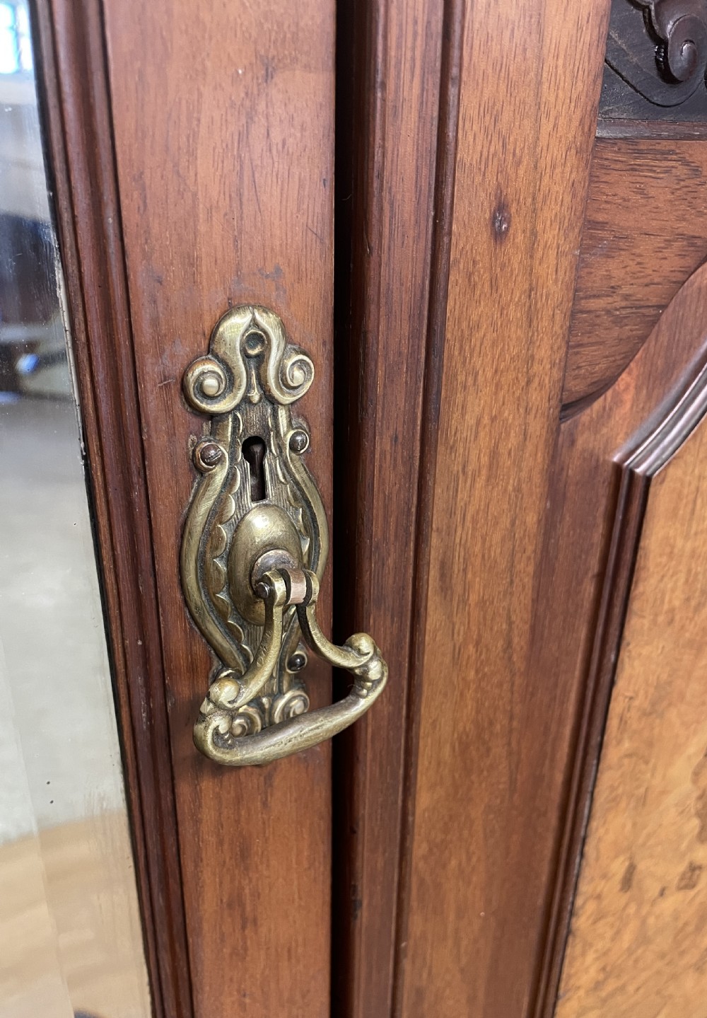 Arts and Crafts burr walnut double wardrobe by Miller and Co Leeds  View XIII