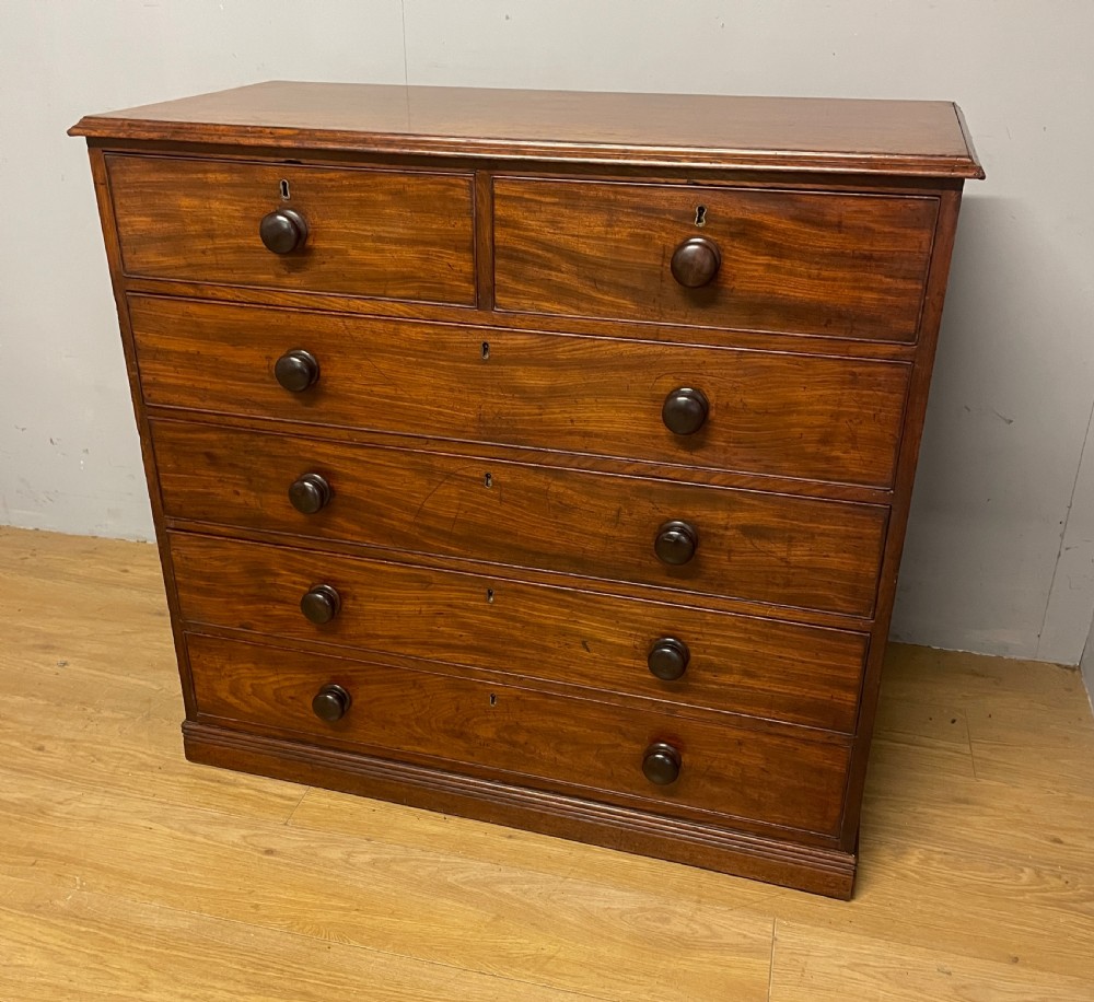 Late Regency  mahogany chest of drawers in original condition 