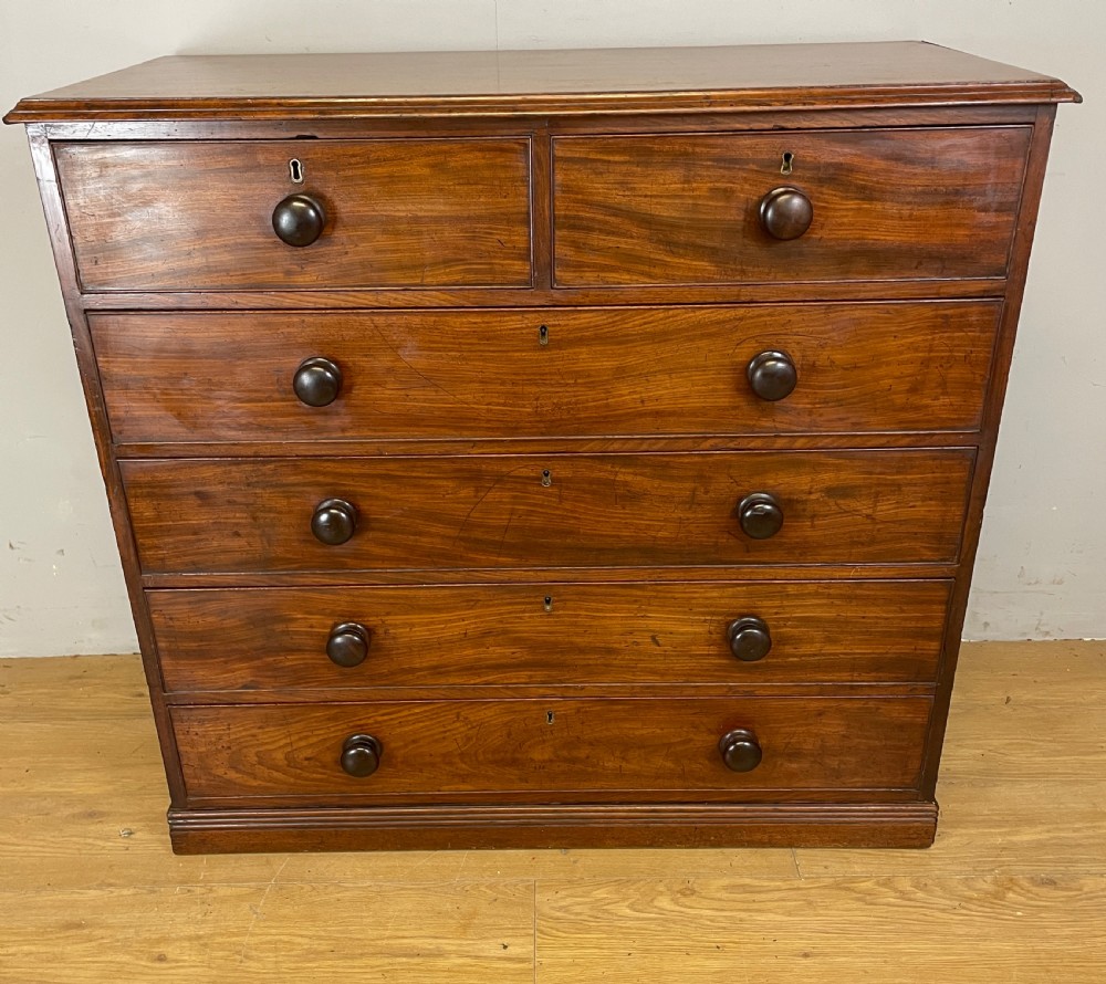 Late Regency  mahogany chest of drawers in original condition  View VIII