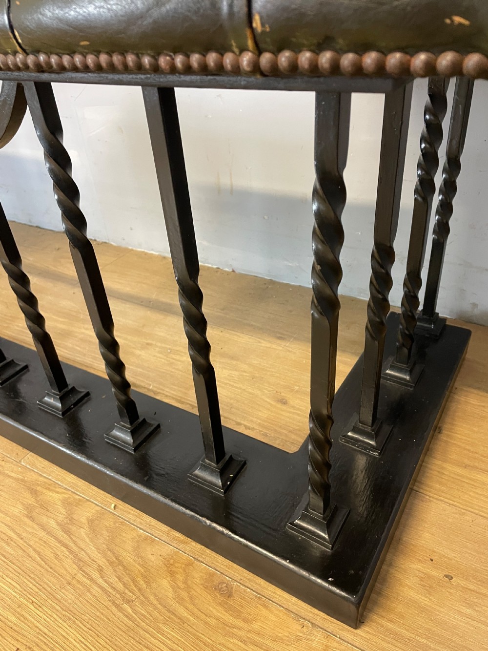 Country house club fender estate made in wrought iron circa 1920 View V