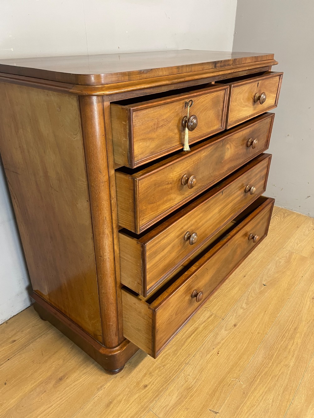 C19TH flame mahogany four height chest of drawers  View VII