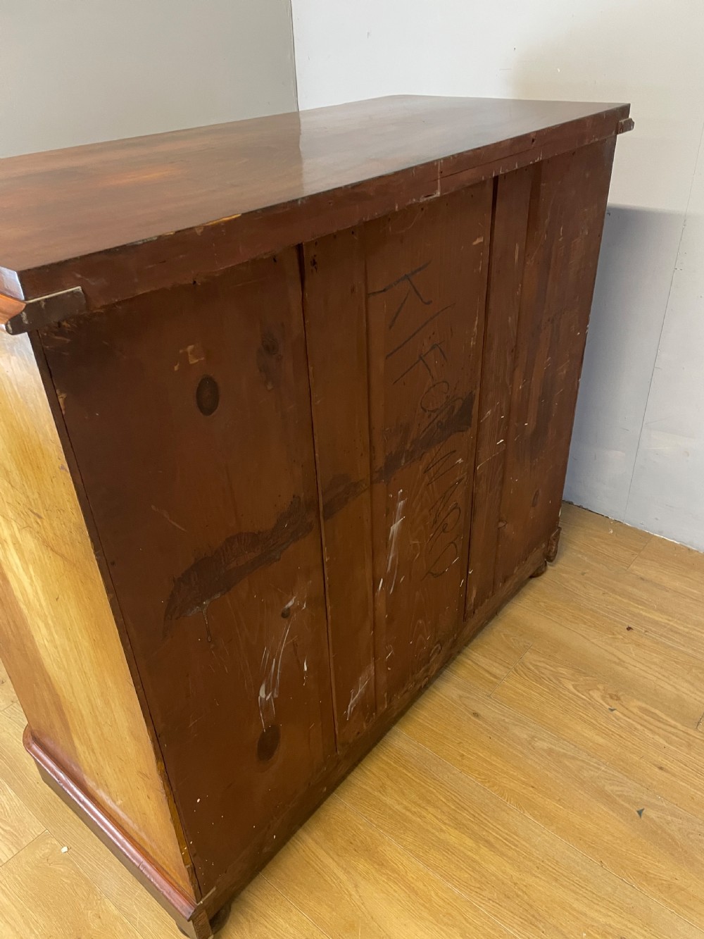 C19TH flame mahogany four height chest of drawers  View XIV