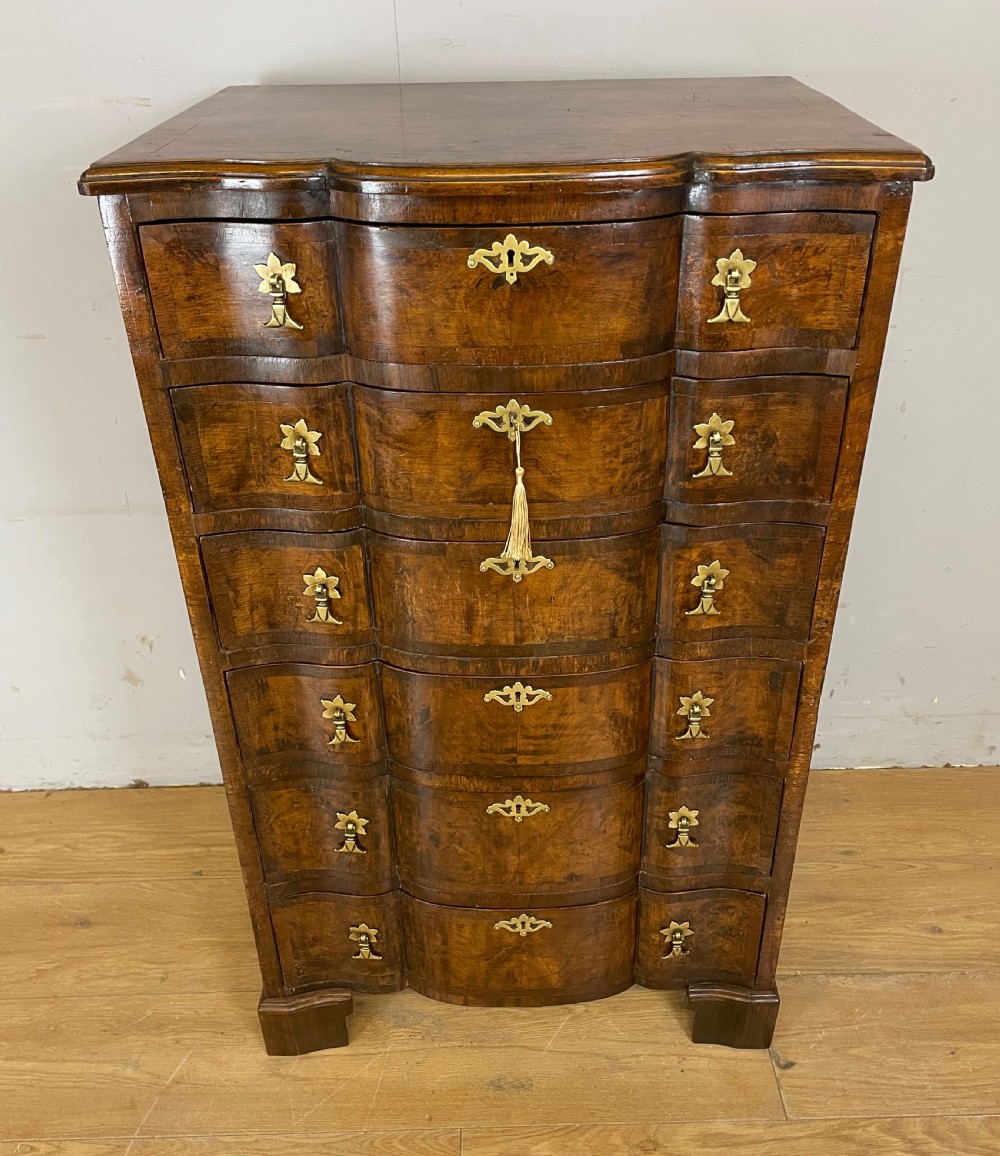 Serpentine burr walnut chest of drawers circa 1920 View III