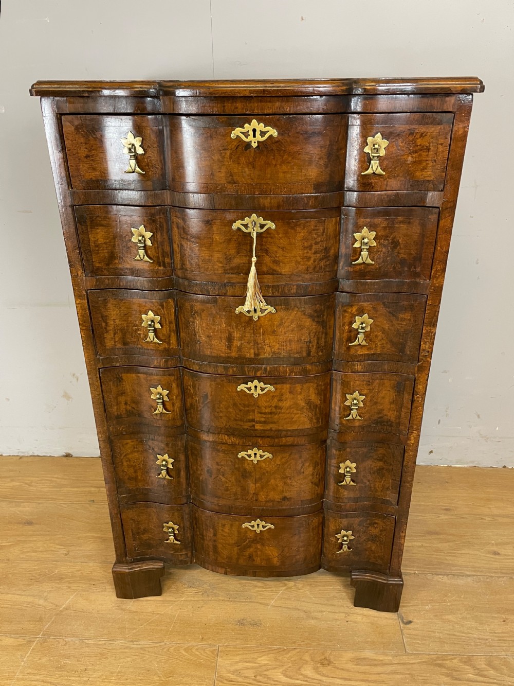 Serpentine burr walnut chest of drawers circa 1920 View VII