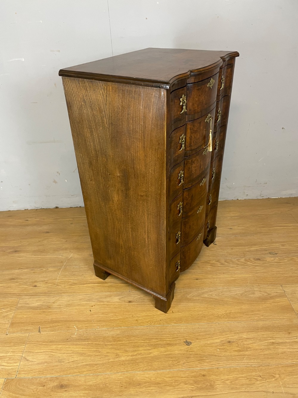 Serpentine burr walnut chest of drawers circa 1920 View IX