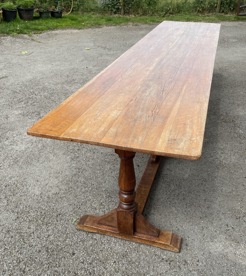 Arts and Crafts golden oak 12 seater refectory table circa 1910  View II