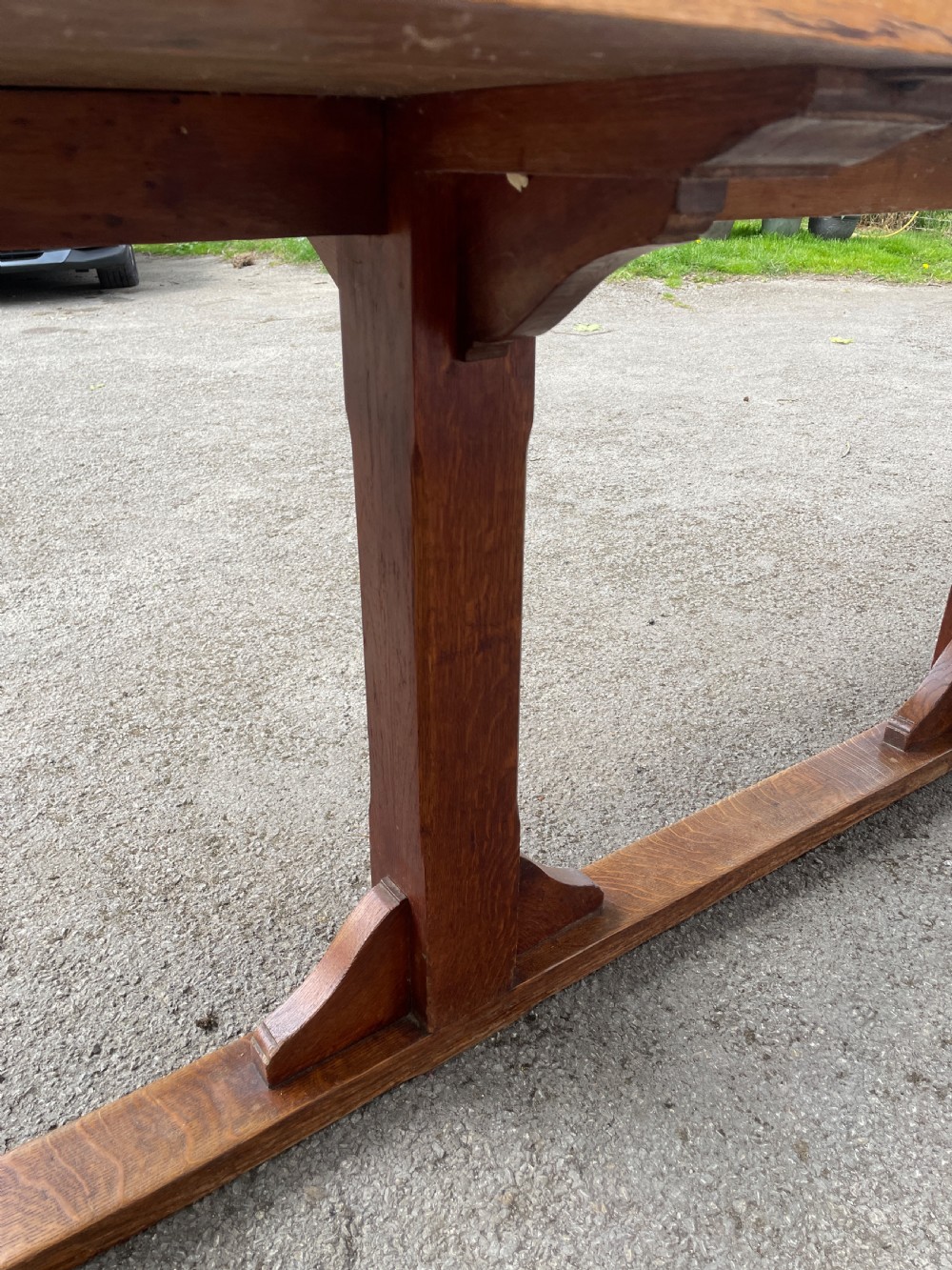 Arts and Crafts golden oak 12 seater refectory table circa 1910  View VII