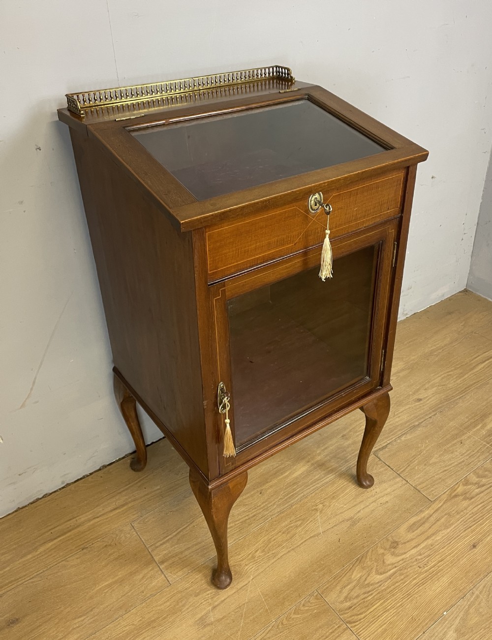 Edwardian inlaid mahogany bijouterie cabinet with gallery top 