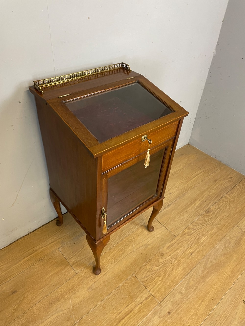 Edwardian inlaid mahogany bijouterie cabinet with gallery top  View III