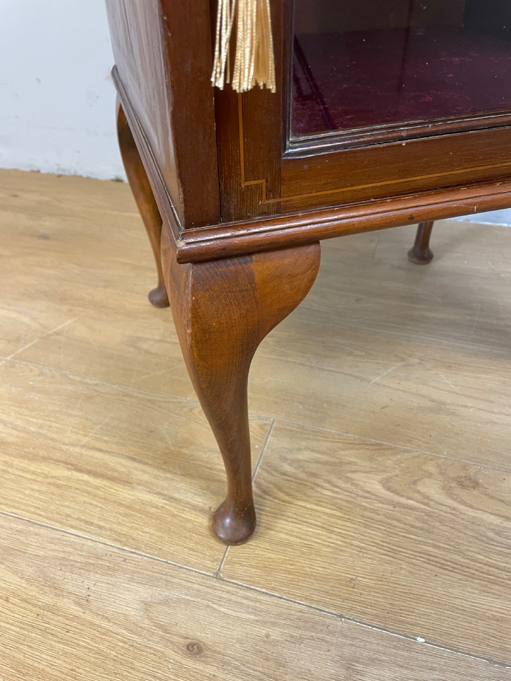 Edwardian inlaid mahogany bijouterie cabinet with gallery top  View IX
