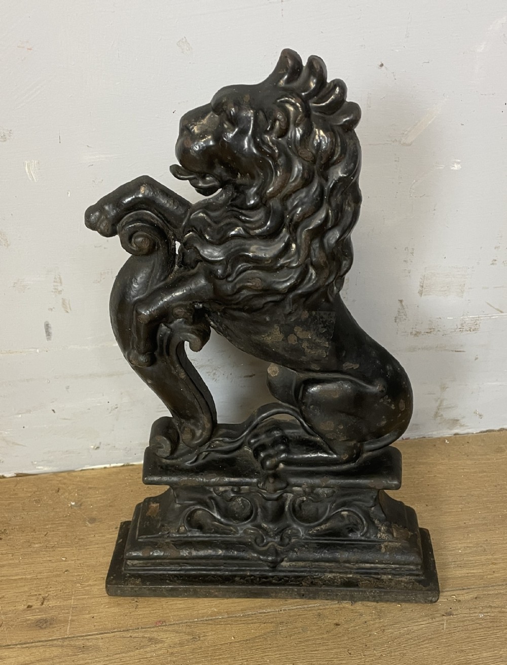 C19TH large cast iron doorstop 