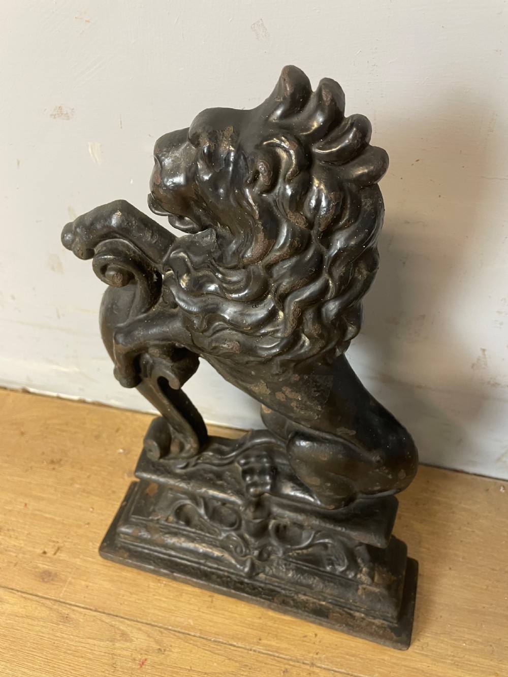 C19TH large cast iron doorstop  View V