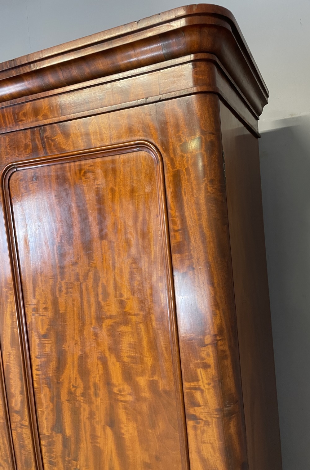 C19TH country house flame mahogany triple wardrobe  View XIII