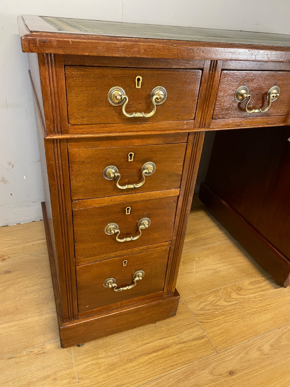 C19TH walnut three part pedestal desk with tooled leather top  View IV