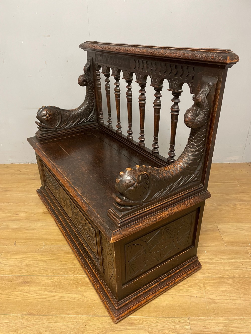 C19TH solid oak carved box settle  View VIII