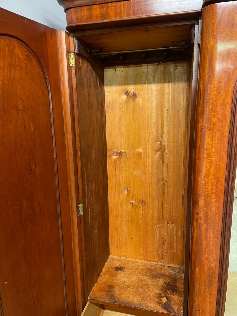 C19TH country house mahogany breakfront triple wardrobe  View XII