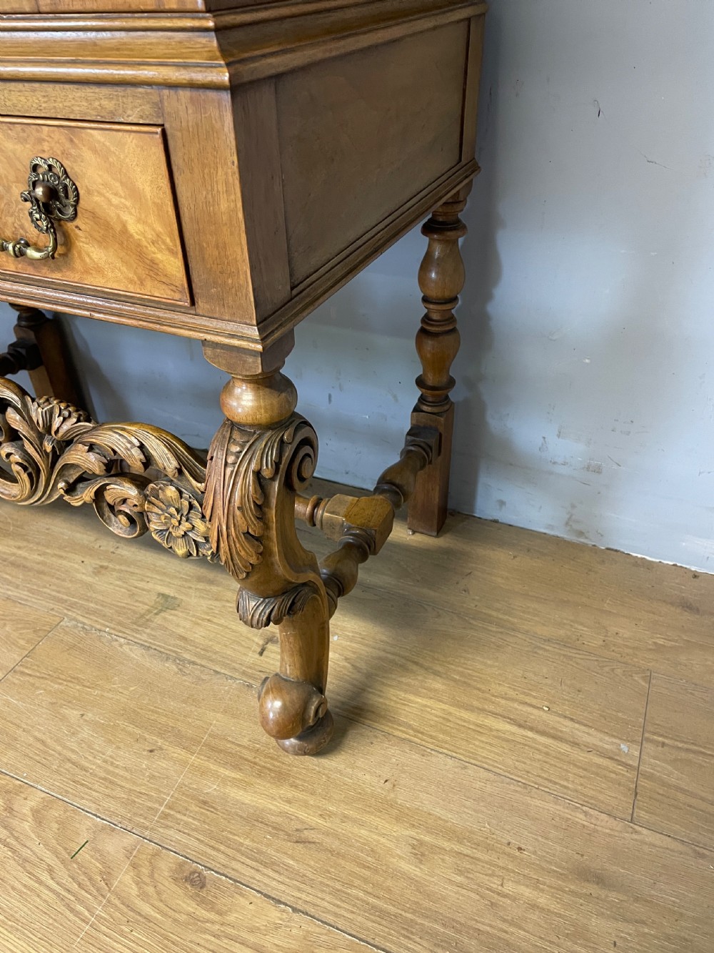Burr walnut side cabinet on a carved base circa 1920 View IX