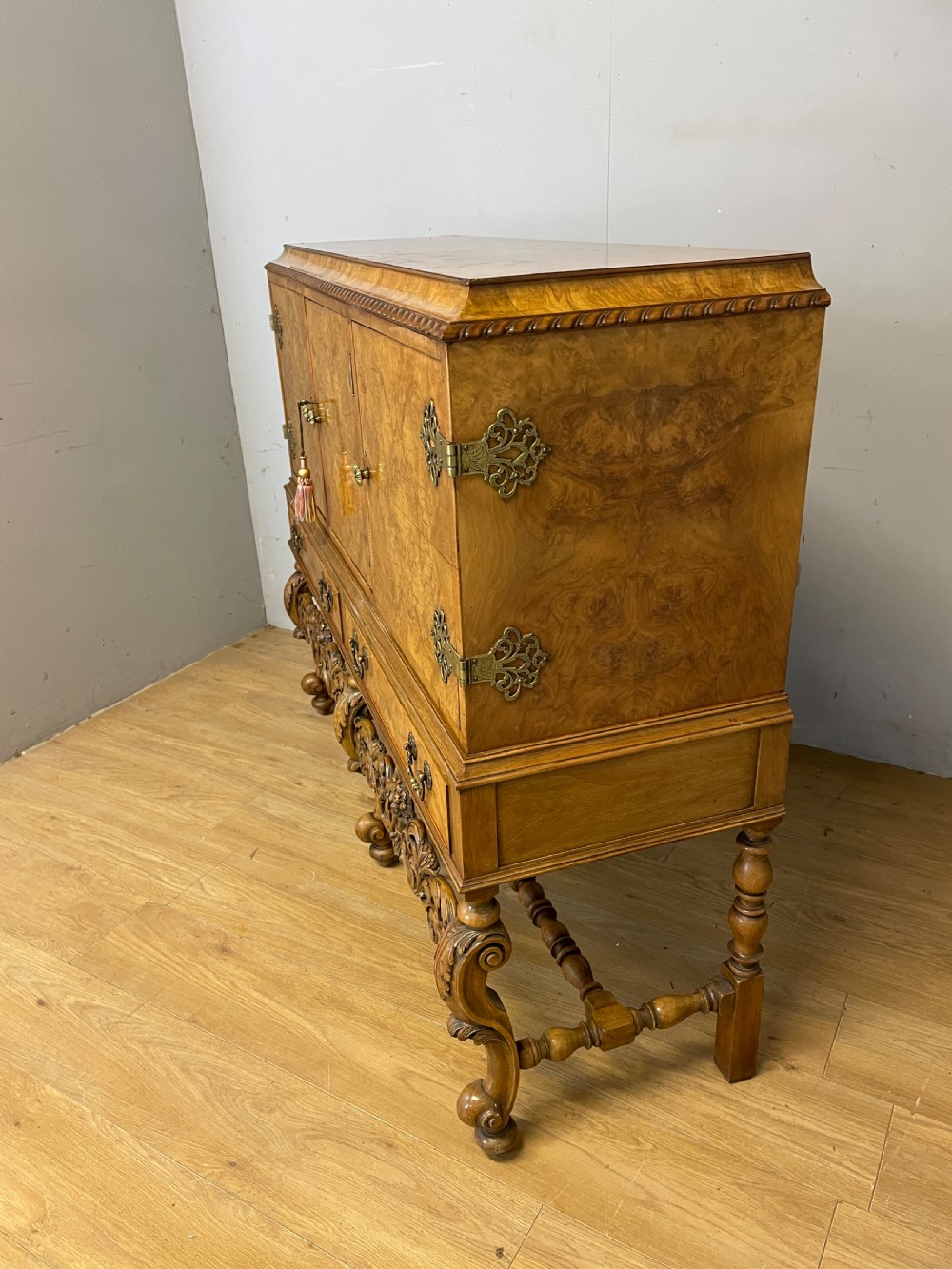 Burr walnut side cabinet on a carved base circa 1920 View X