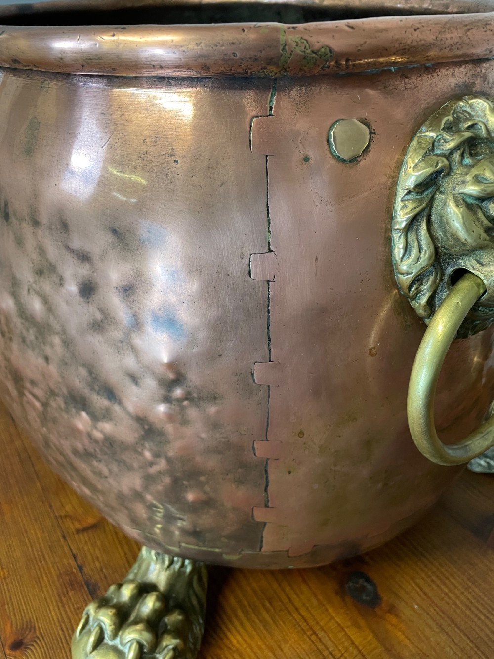 Georgian copper coal box with lid in good original condition  View VI