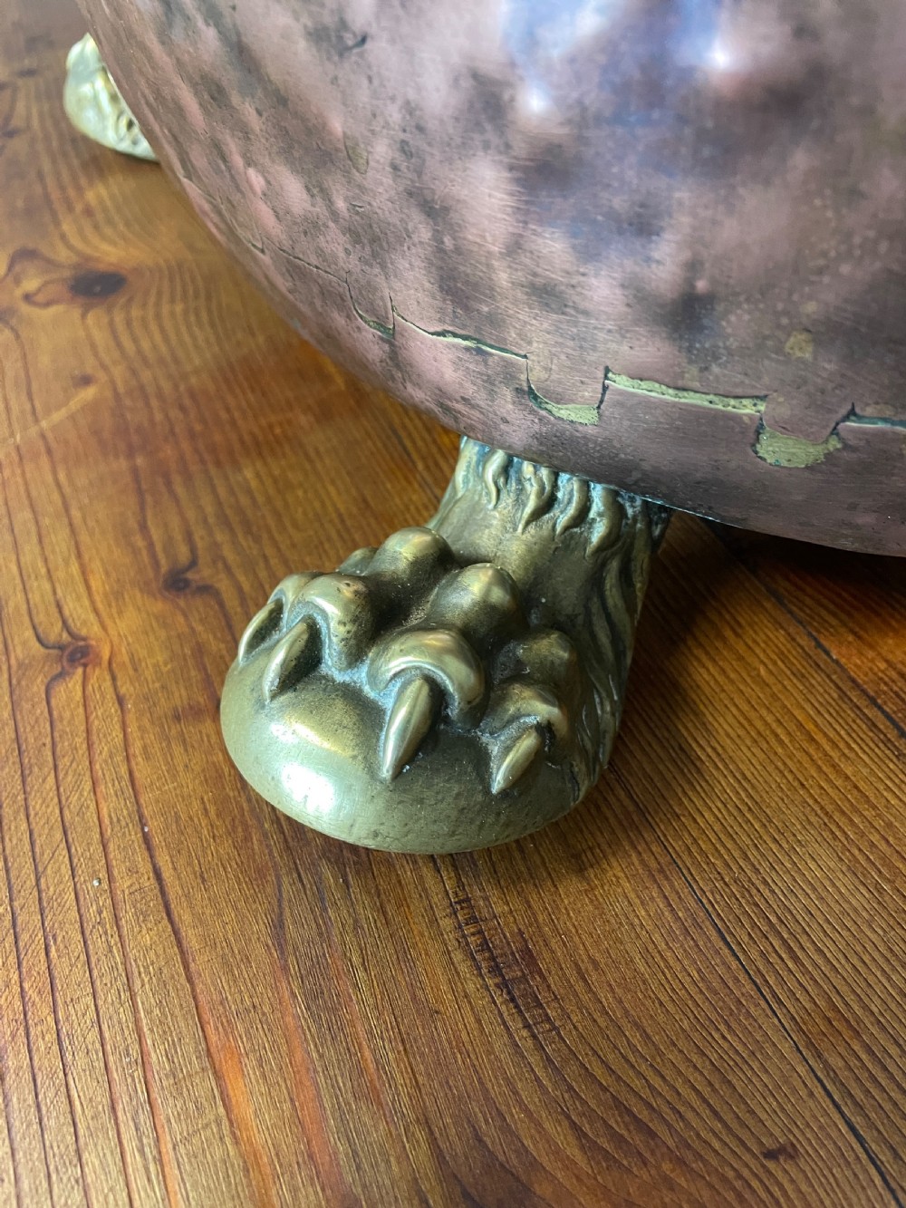 Georgian copper coal box with lid in good original condition  View IX
