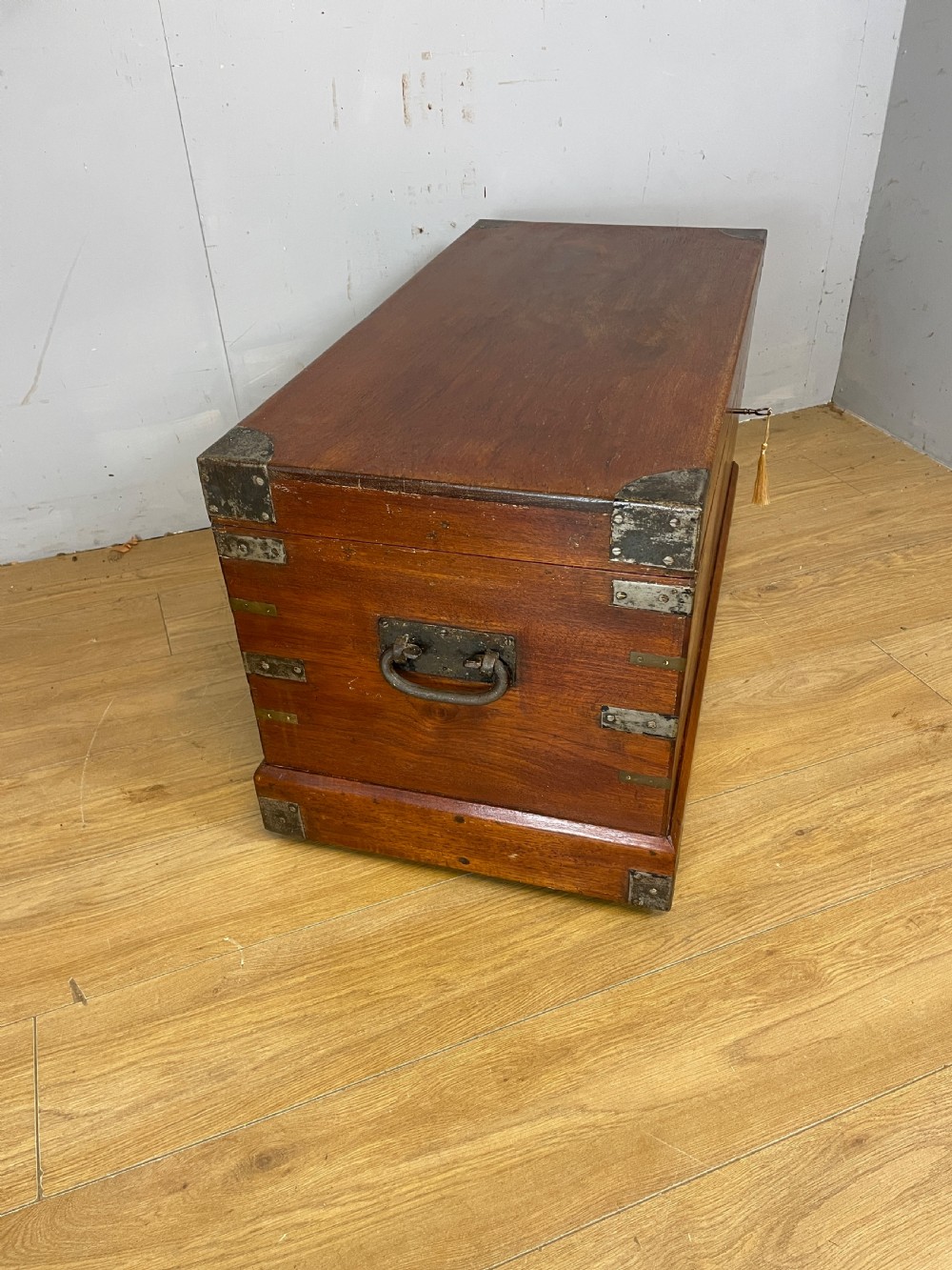 C19TH camphorwood chest with original key View IX