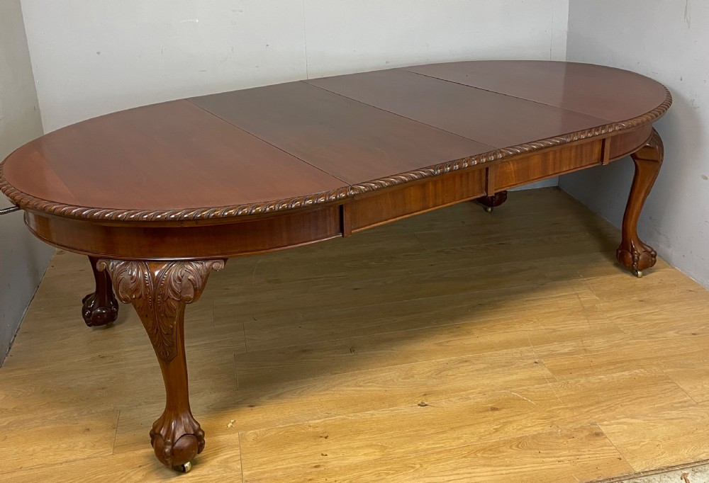 Eight foot solid mahogany extending Queen Anne style dining table circa 1890
