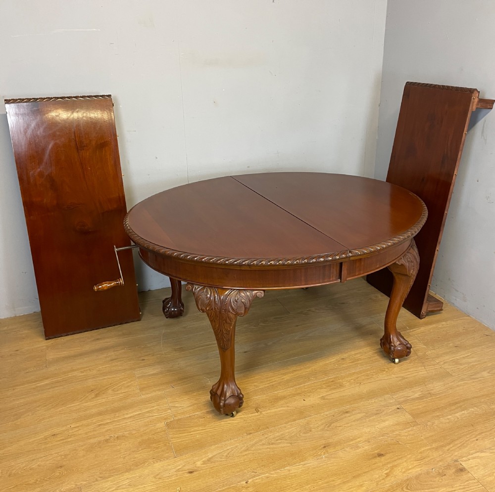 Eight foot solid mahogany extending Queen Anne style dining table circa 1890 View IX
