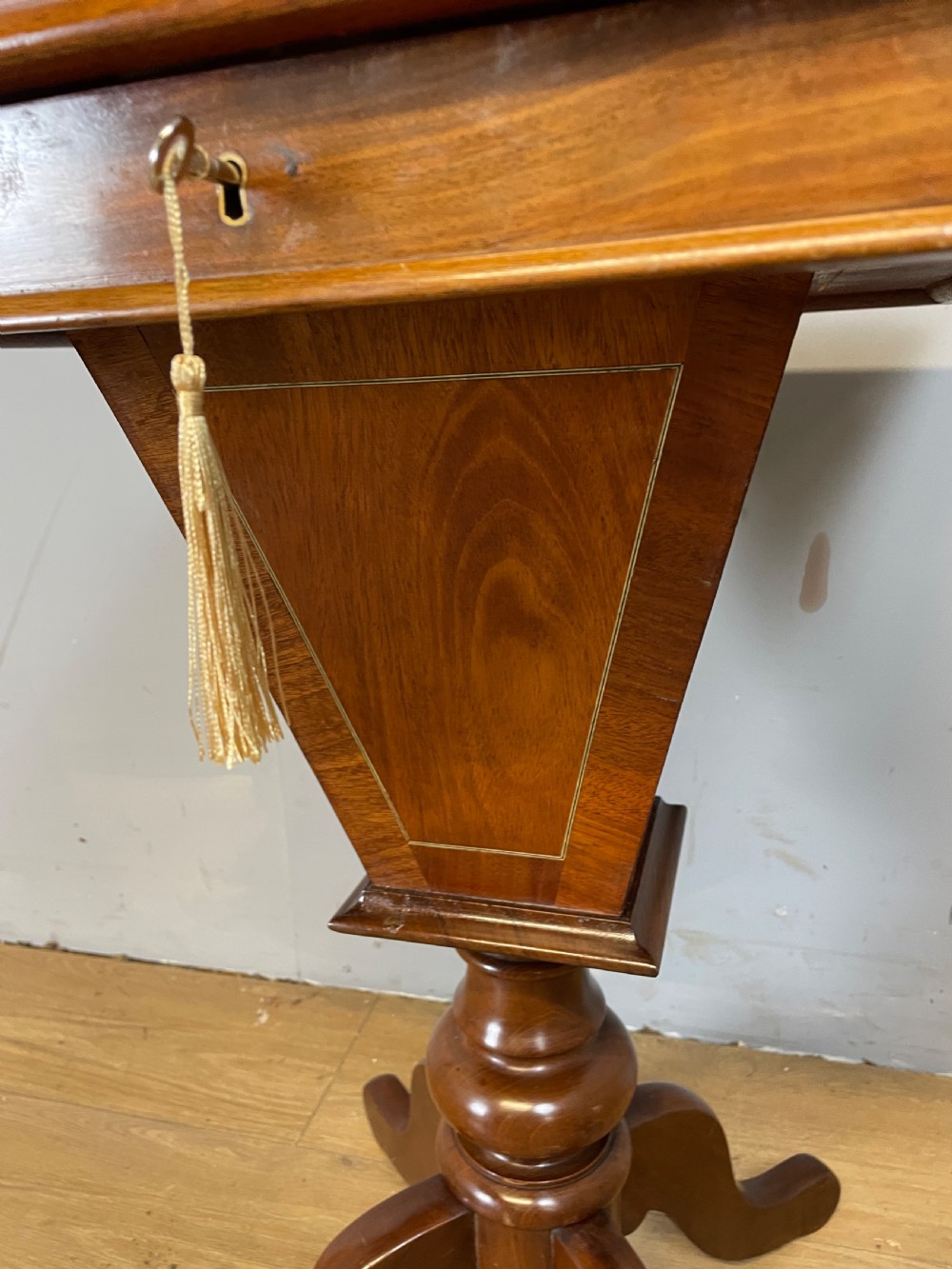 C19TH mahogany chess table with wooden chess set  View IV