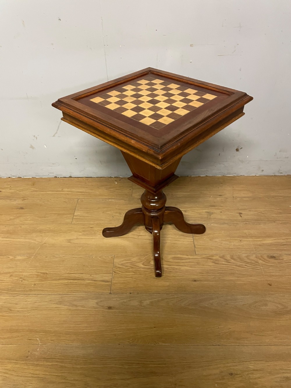 C19TH mahogany chess table with wooden chess set  View IX