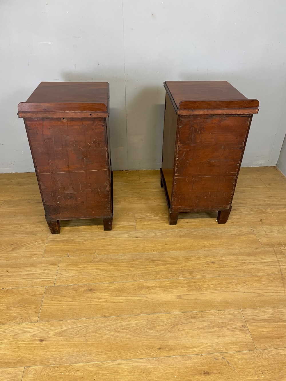 Pair of Regency flame mahogany bedside cabinets View XIV