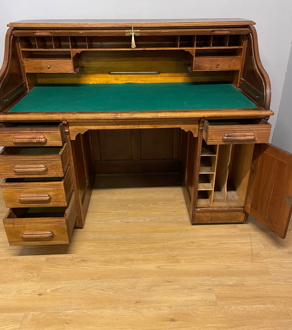 Edwardian walnut American roll top desk circa 1910 View VII