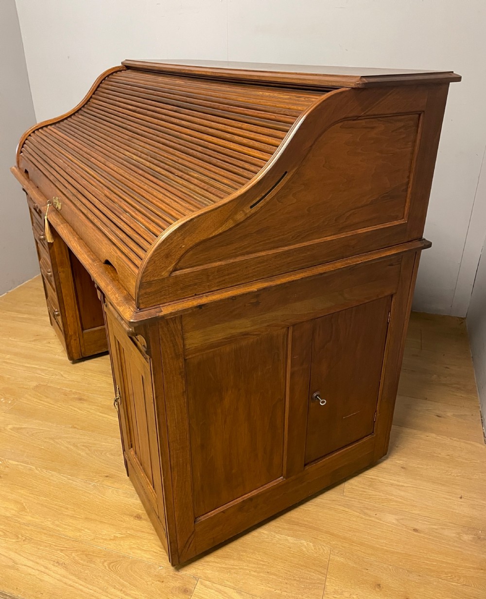 Edwardian walnut American roll top desk circa 1910 View X