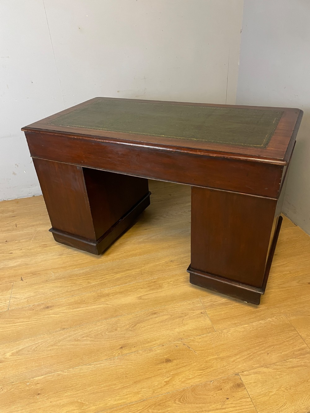 C19TH mahogany three part desk with inset green leather top View IX