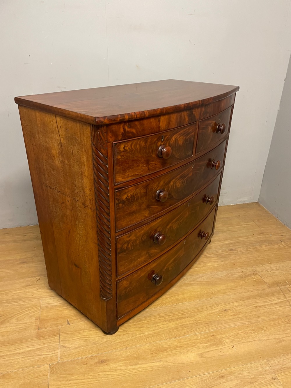 Victorian flame mahogany bow front chest of drawers irca1870 View IX