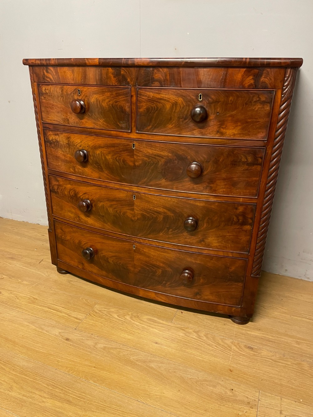 Victorian flame mahogany bow front chest of drawers irca1870 View XII