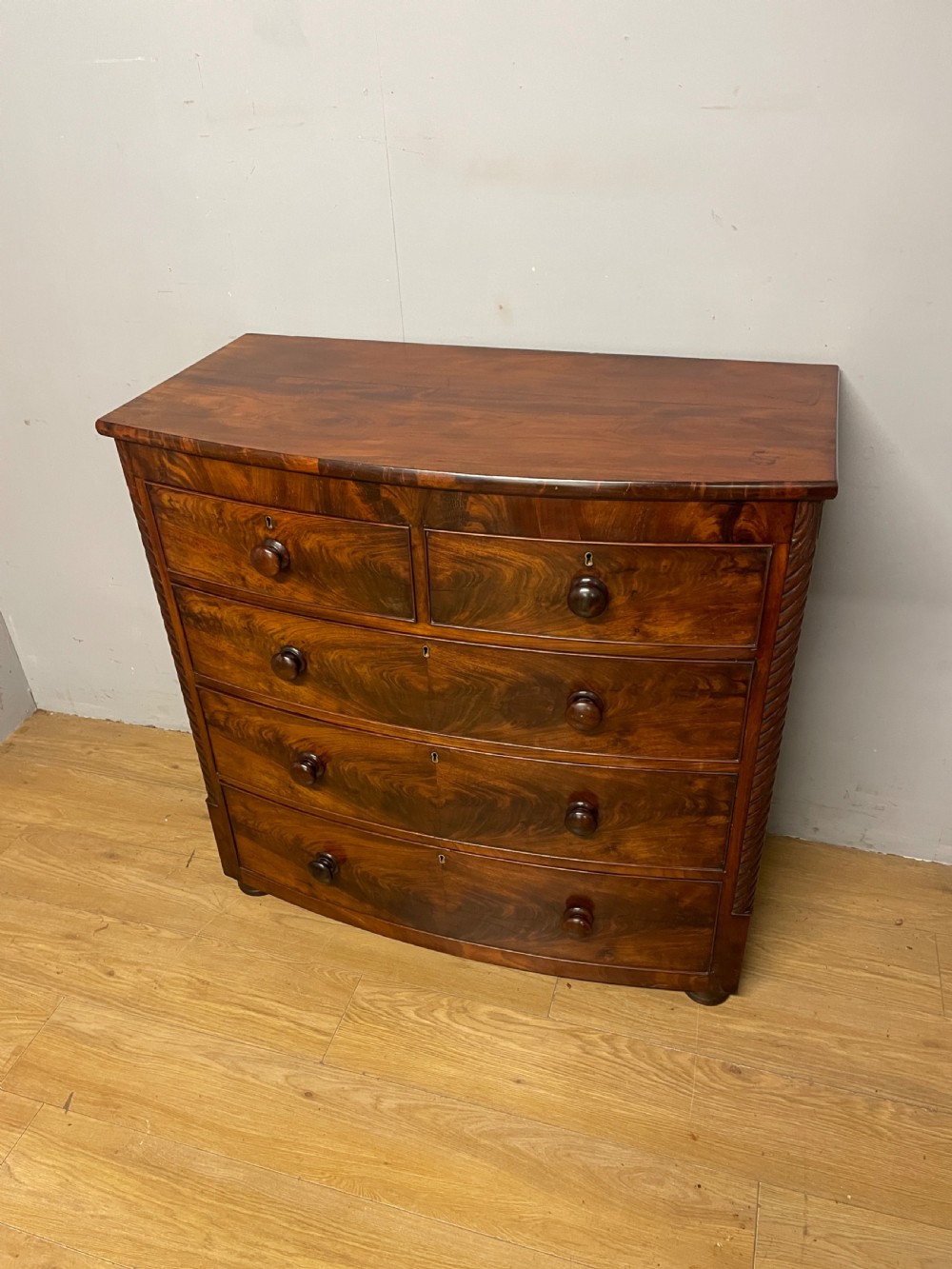 Victorian flame mahogany bow front chest of drawers irca1870 View XIII