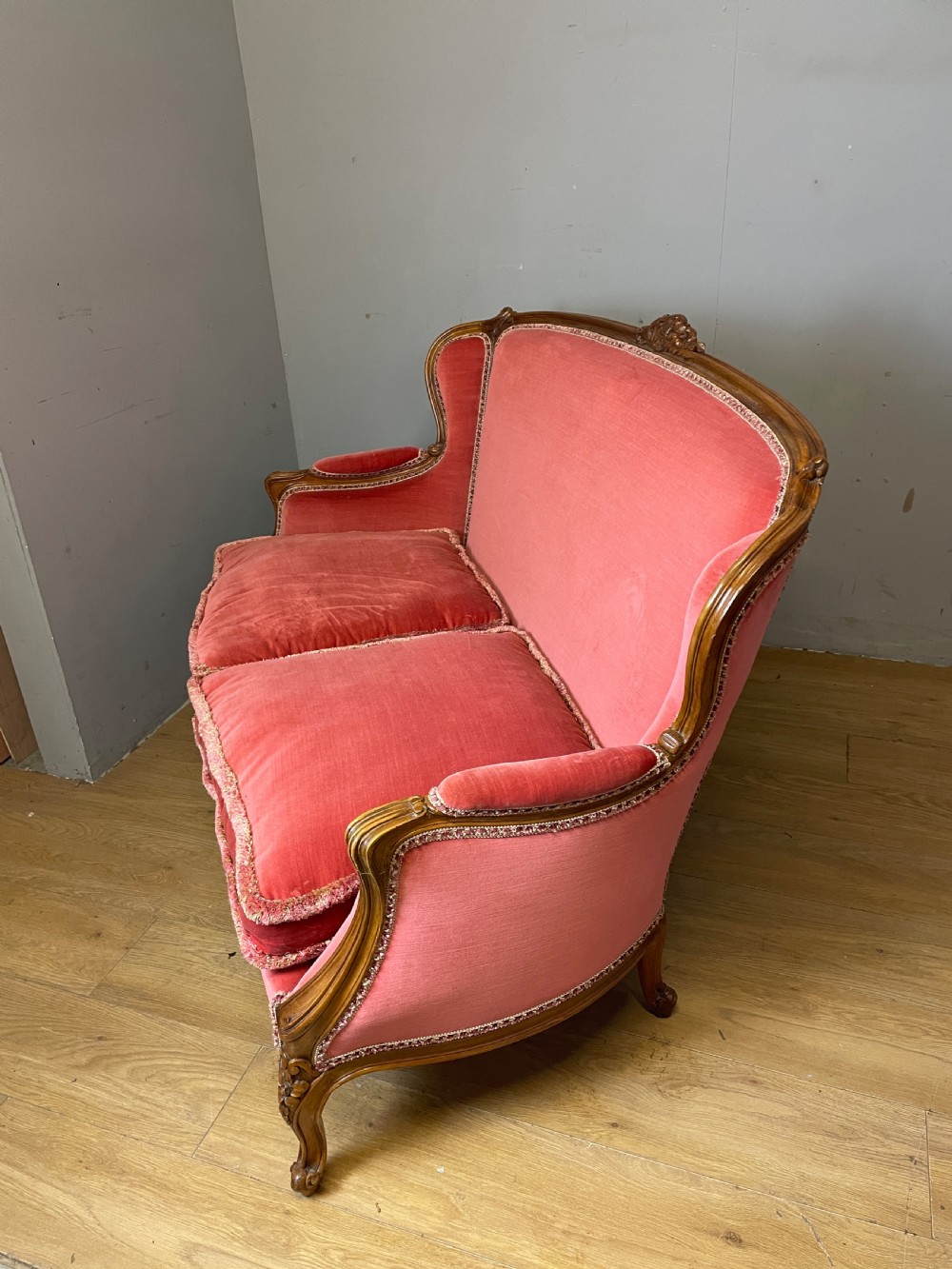 French carved walnut two seater sofa circa 1920  View VI