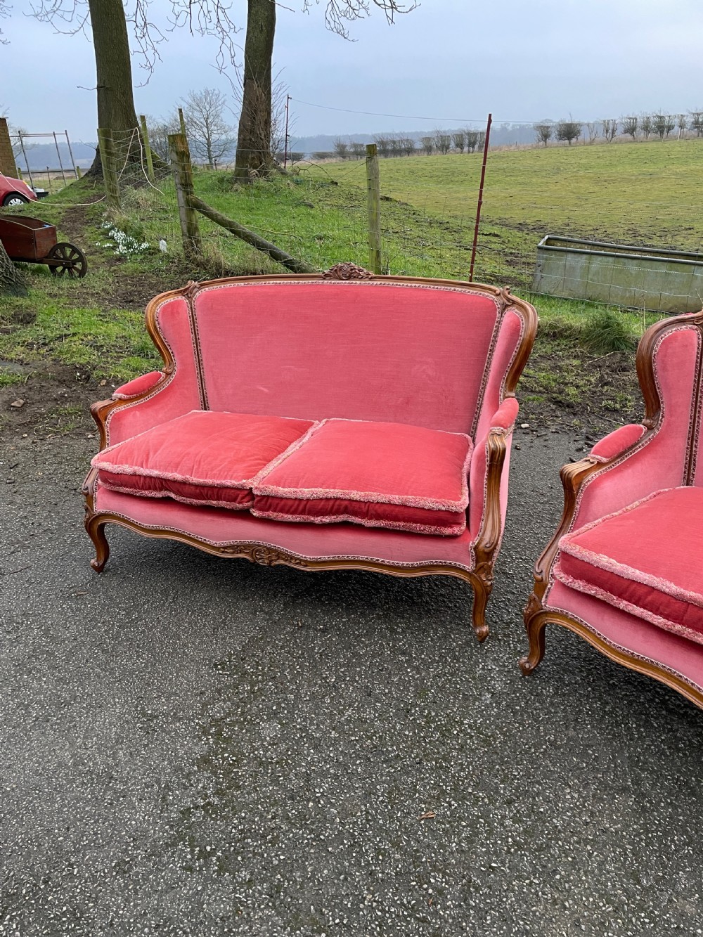 French carved walnut two seater sofa circa 1920  View XIII