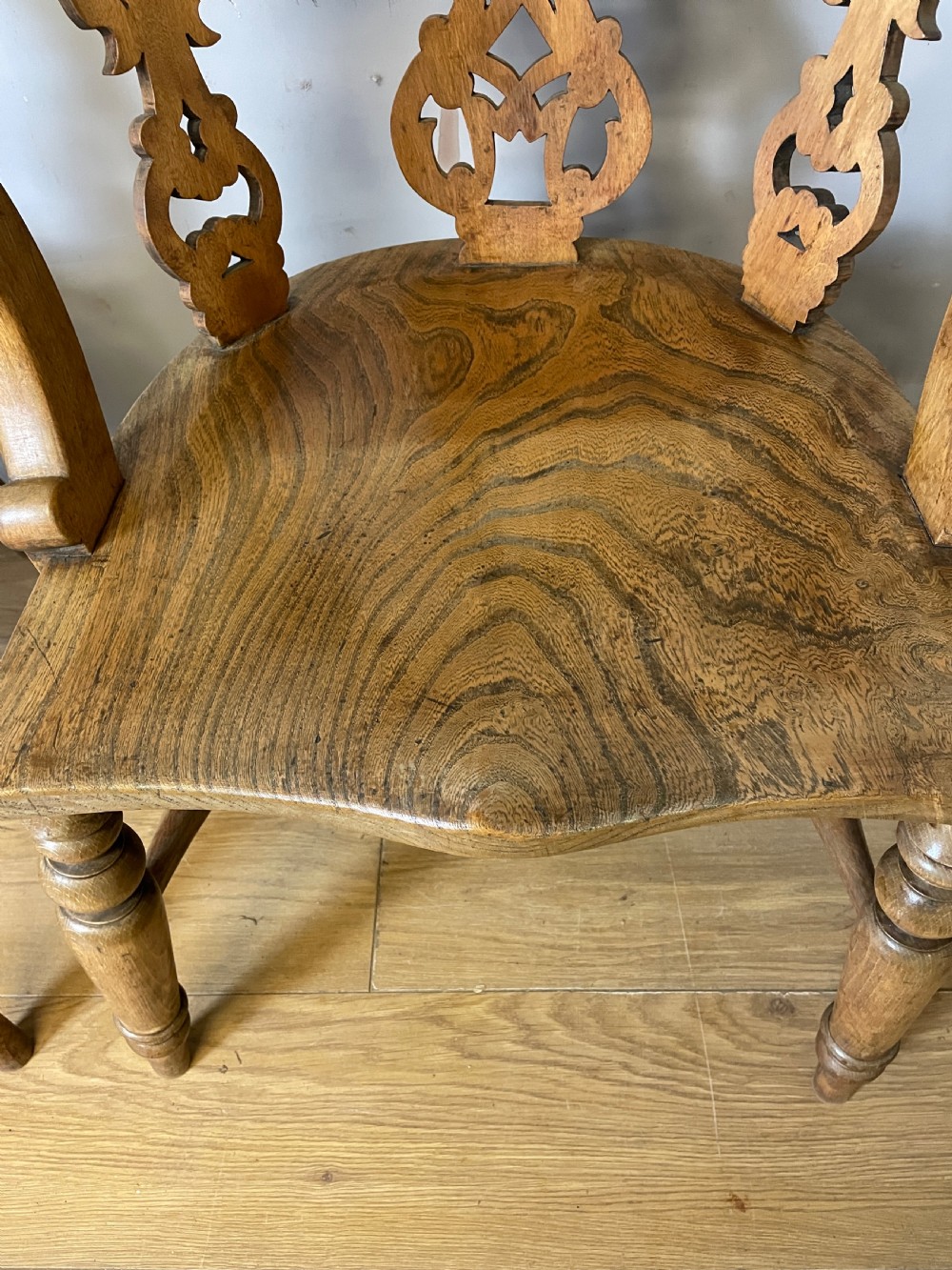 Pair of C19TH ash and elm bow back Windsor chairs  View V