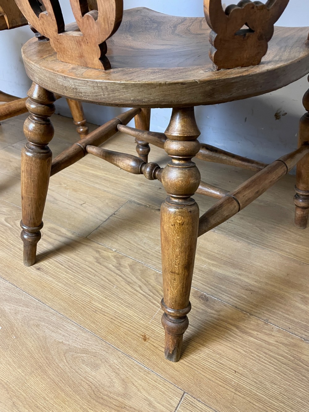 Pair of C19TH ash and elm bow back Windsor chairs  View XIII