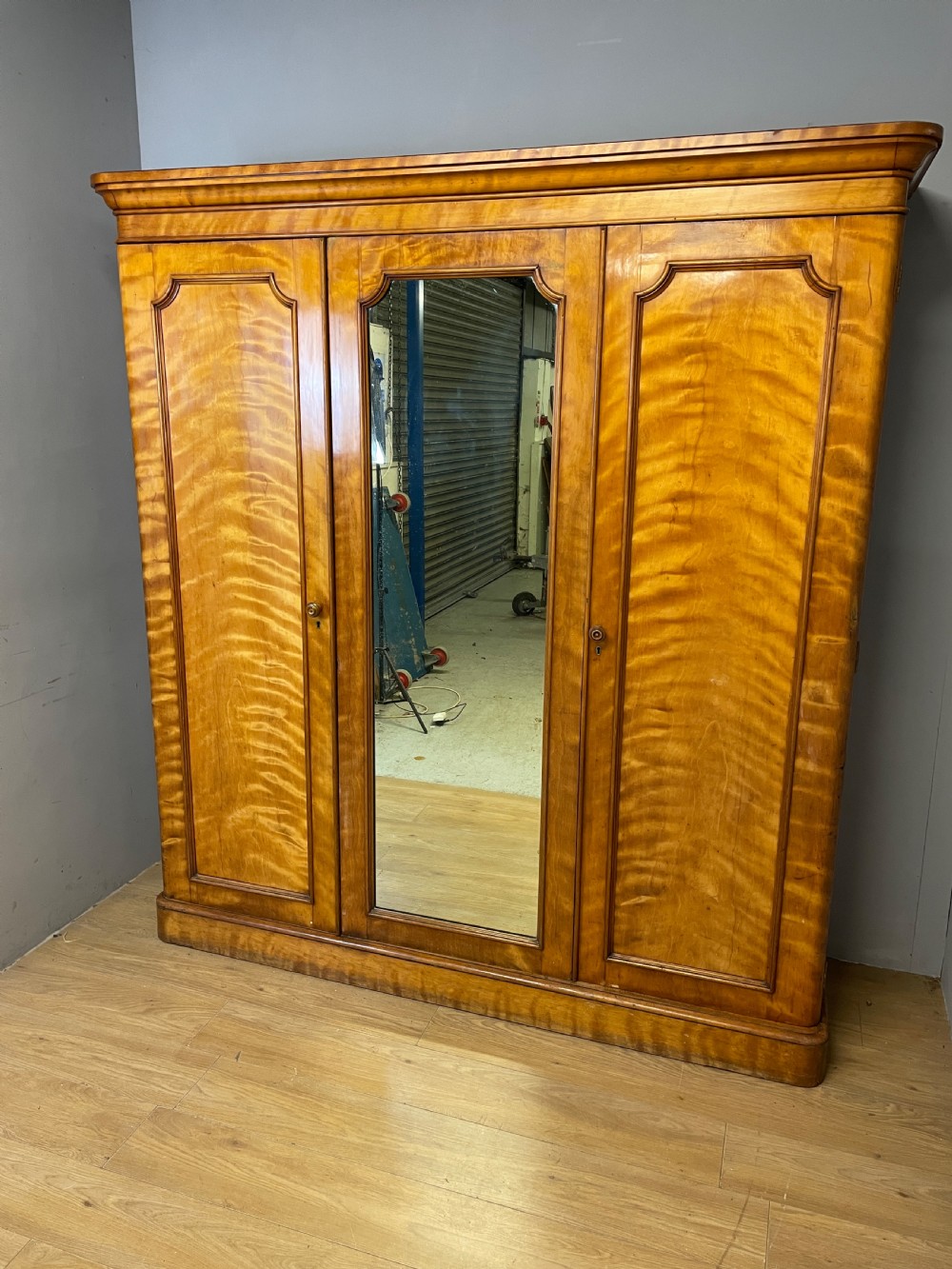 C19TH country house satin birch triple wardrobe  View XI