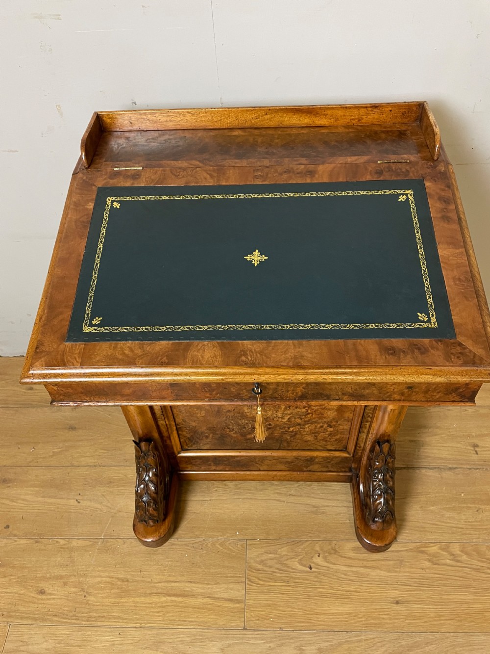 Superb quality C19TH burr walnut Davenport desk View III