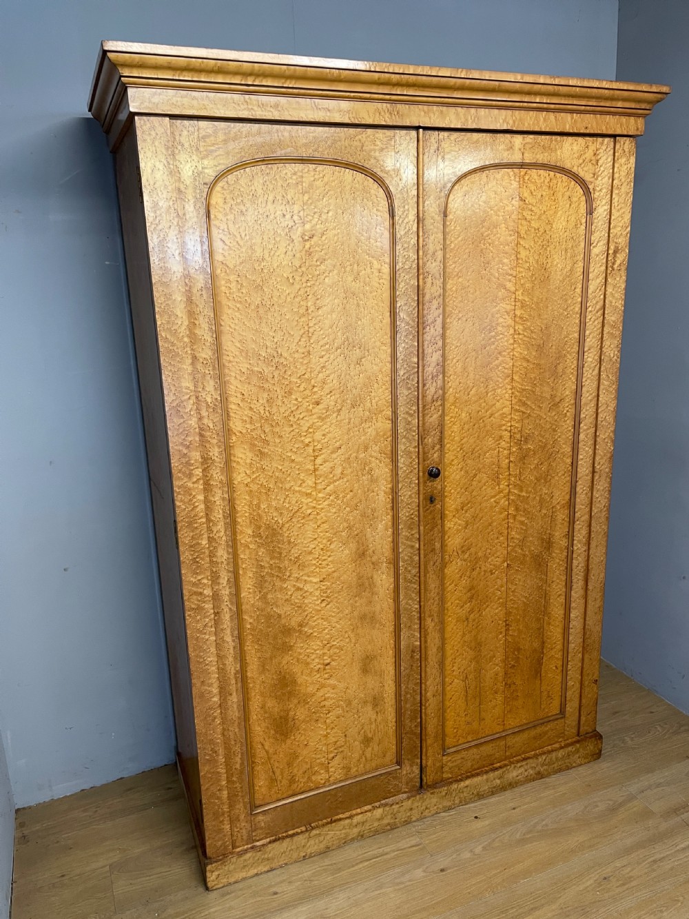 Large country house Birds Eye Maple double wardrobe circa 1870 View XVI
