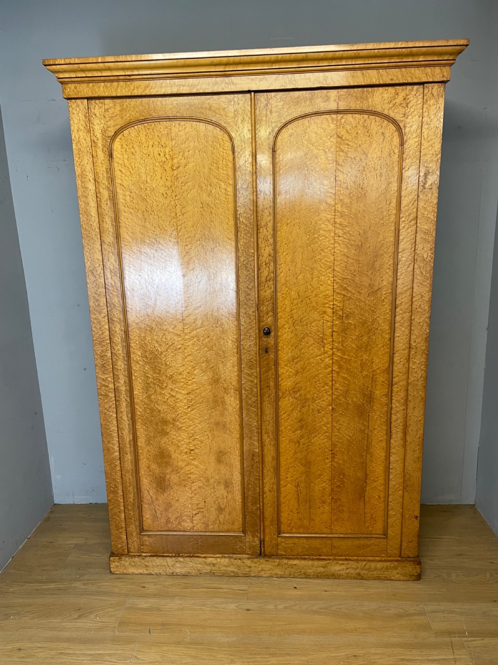 Large country house Birds Eye Maple double wardrobe circa 1870 View XVII