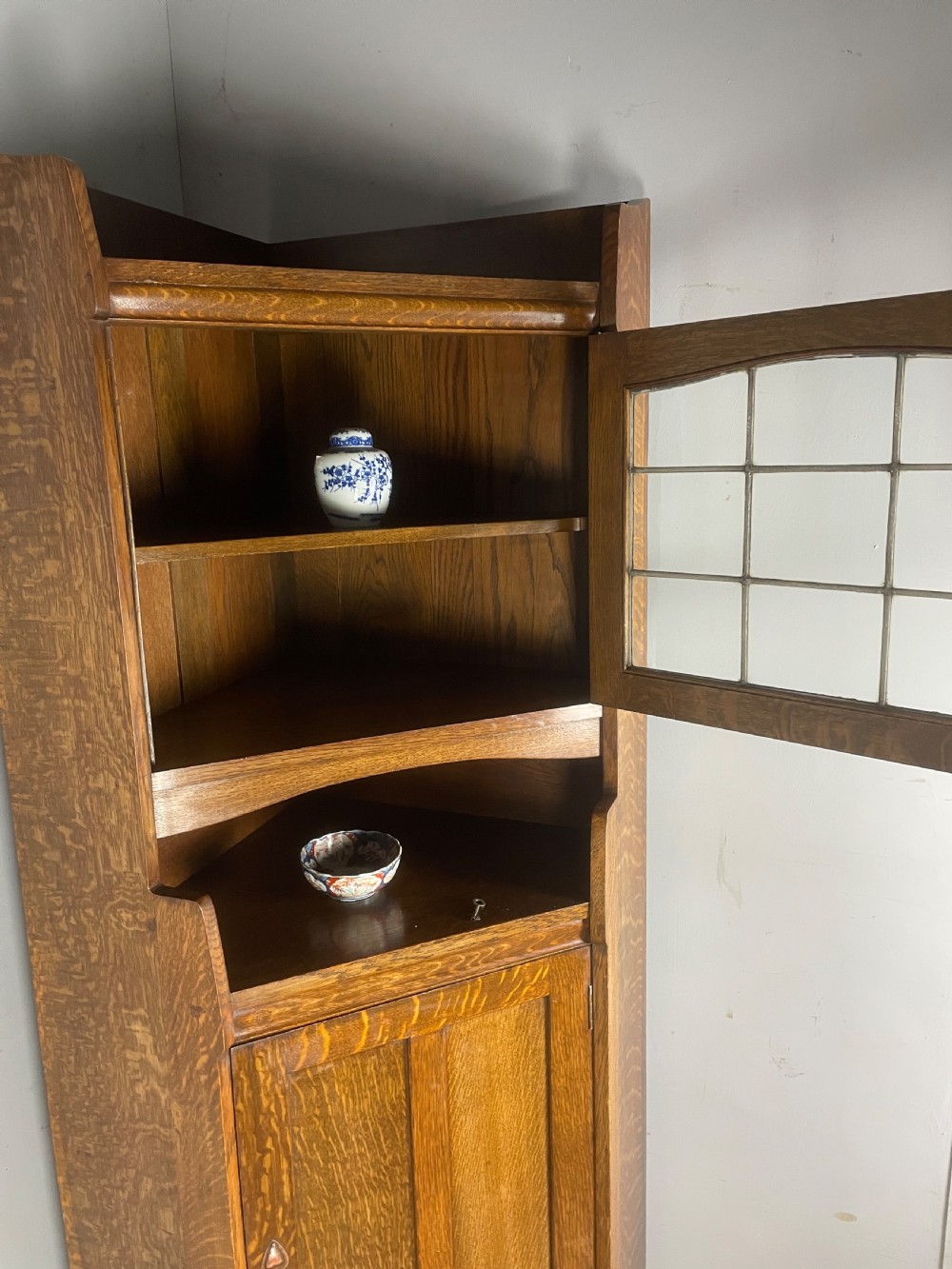 Liberty and Co Arts and crafts solid oak corner cabinet  View XIV