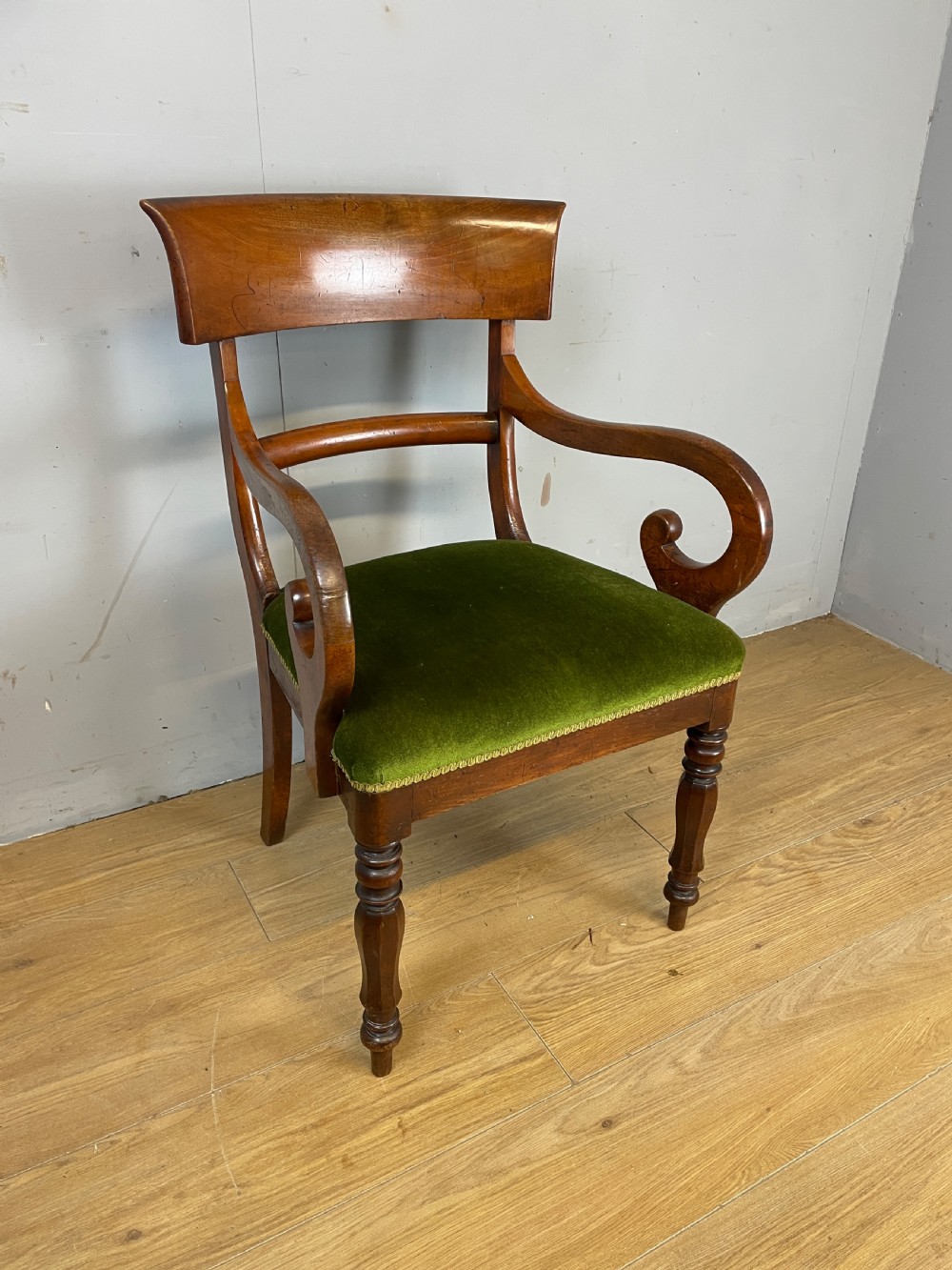 Georgian mahogany desk chair 