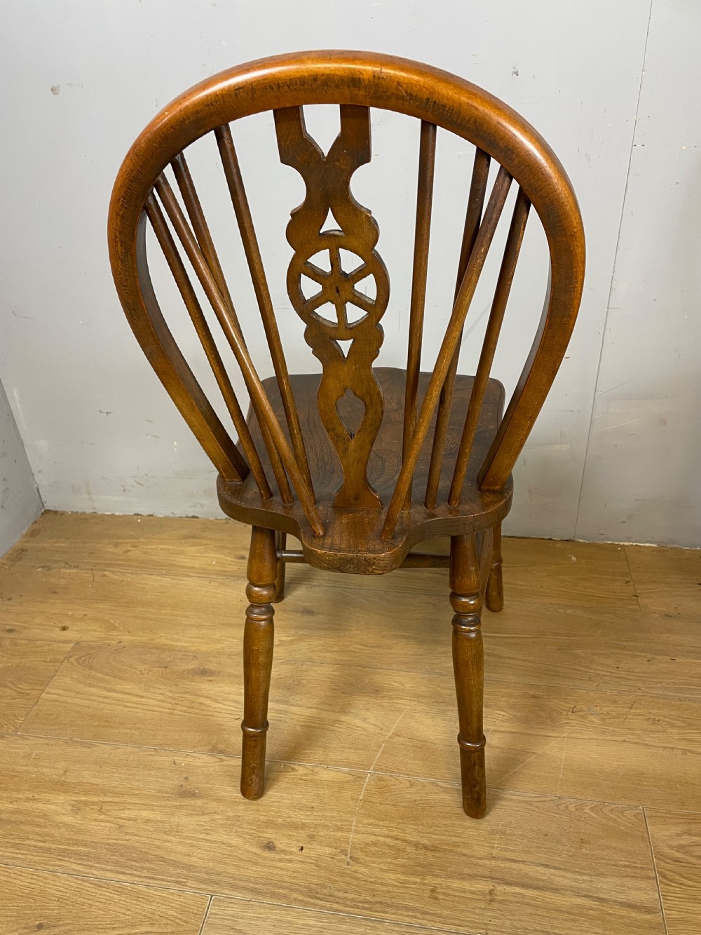 Set of 4 Edwardian elm and beech country wheel back chairs View VII